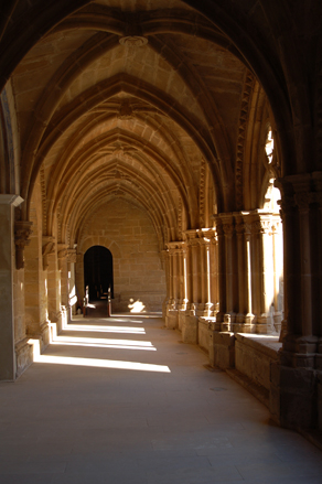 Galería oeste del claustro del monasterio de Rueda